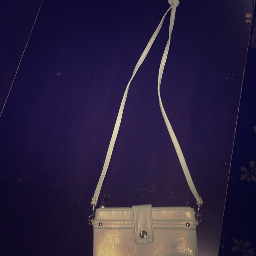 Hey I’m selling a NEW wallet from RELIC